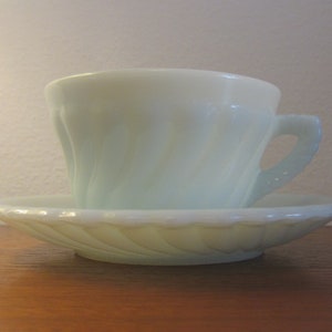 CLP - Milk glass large Tea/Coffee Cup and Saucer - Swirl pattern - Made in England - 1950s