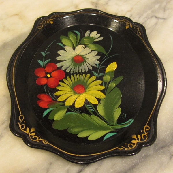 Vintage folk art plastic Cocktail Tray/Platter - Tole painting - Black lacquered with yellow, white and red flowers - Made in URSS - 1960s