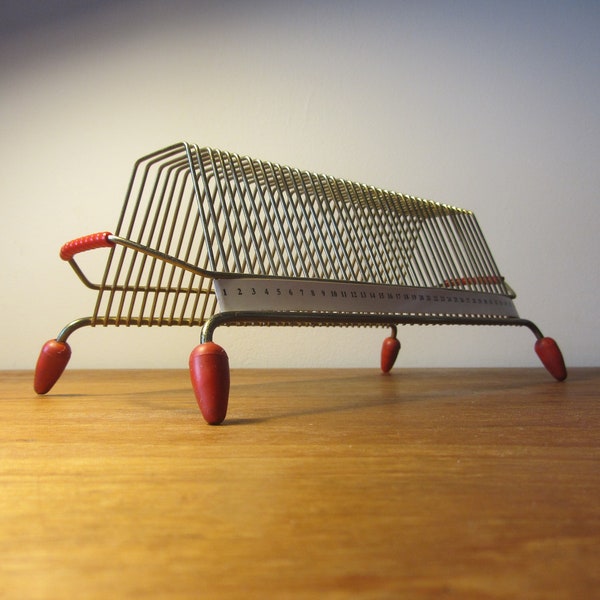 Mid-Century Modern small Storage Rack - 36 vinyl records - Golden plated metal, red rubber feet, red scoubidou handles - Made in the 1950s