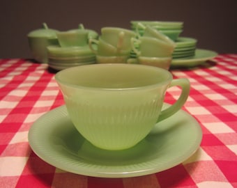 FIRE KING - Grande tasse à café/thé et soucoupe - Verre jadéite, motif Jane Ray - Fabriqué aux États-Unis - Années 1950