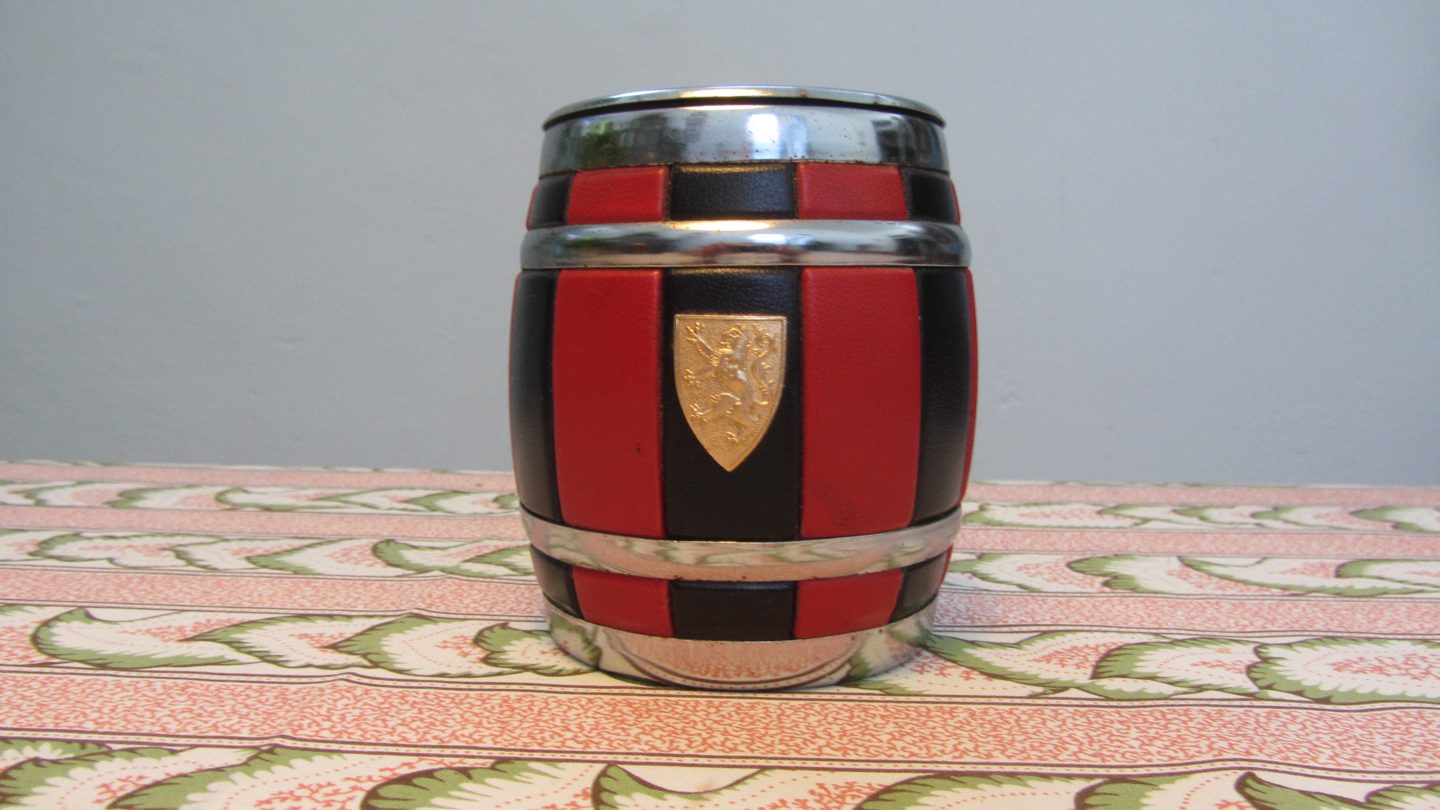 陶器 骨董 酒器 陶芸品 コレクション 収納ケース ２４マス アクリル付 日本製 筒小屋 ONLINE STORE Toshoo | 陶器のネットショップ / 織部