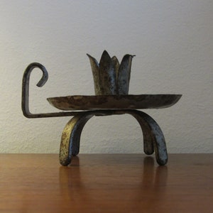 Vintage hand forged solid iron candlestick holder with a handle and four feet - Art Deco /rustic design - Made in the 1930s