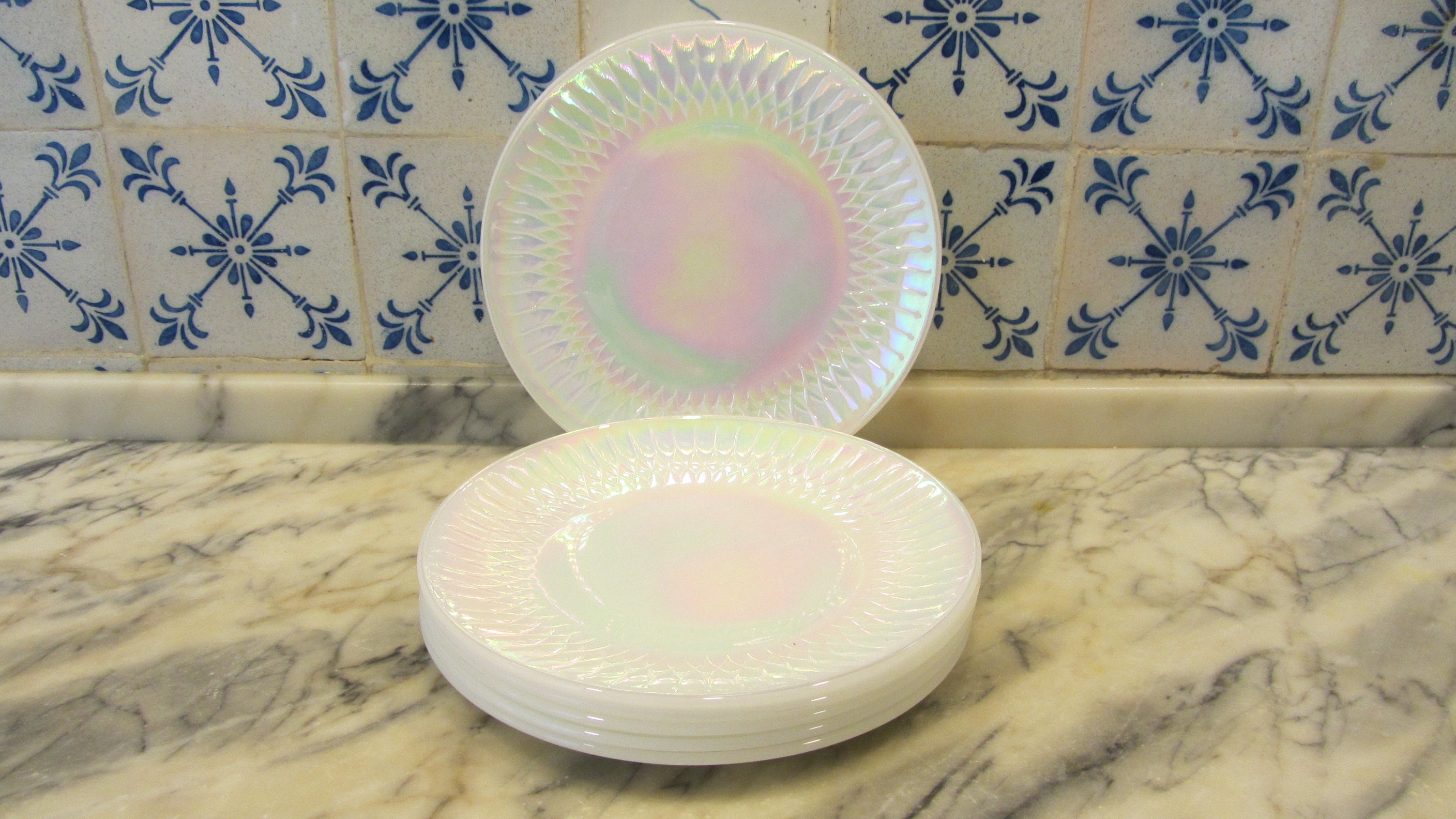 Iridescent top dinner plates