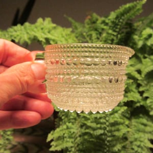 OIVA TOIKKA - Nuutajarvi Notsjo/Iittala - Clear glass Milk Jug/Creamer - &#39;Kastehelmi&#39; - Made in Finland - 1964