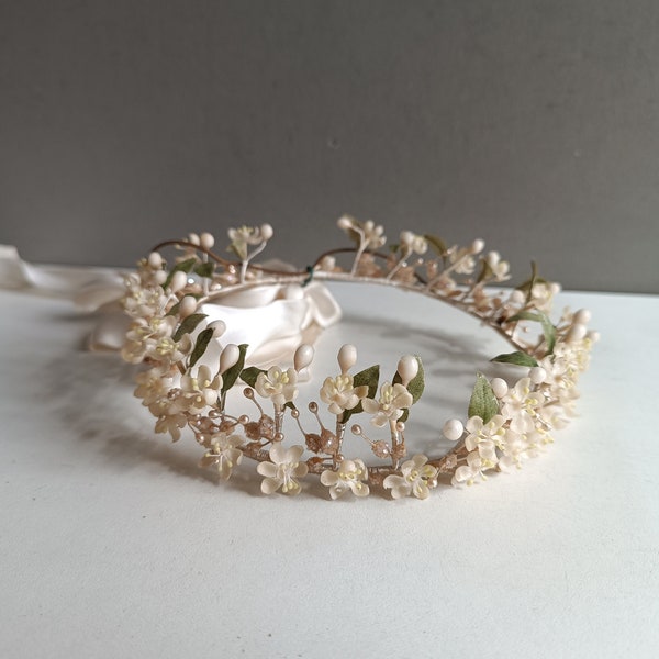 Ancienne couronne de communiante XIXème couronne de mariée fleurs de cire perles et ruban / mariage diadème vintage