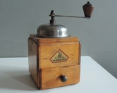 Original coffee Bernhard grinder vintage all original in good condition