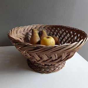 French antique large braided wicker rattan basket  / vintage basketry paniere really fine French work / fruits vegetables cup