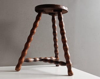 French vintage bobbin large wood stool mid century / rustic farmhouse primitiv kitchen decor / milking chair / plant stand