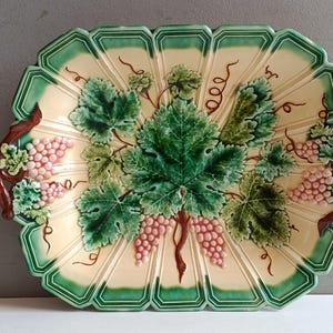 French antique barbotine majolica dish with vine leaf grapes Sarreguemines France 1800s / cake platter plate ironstone