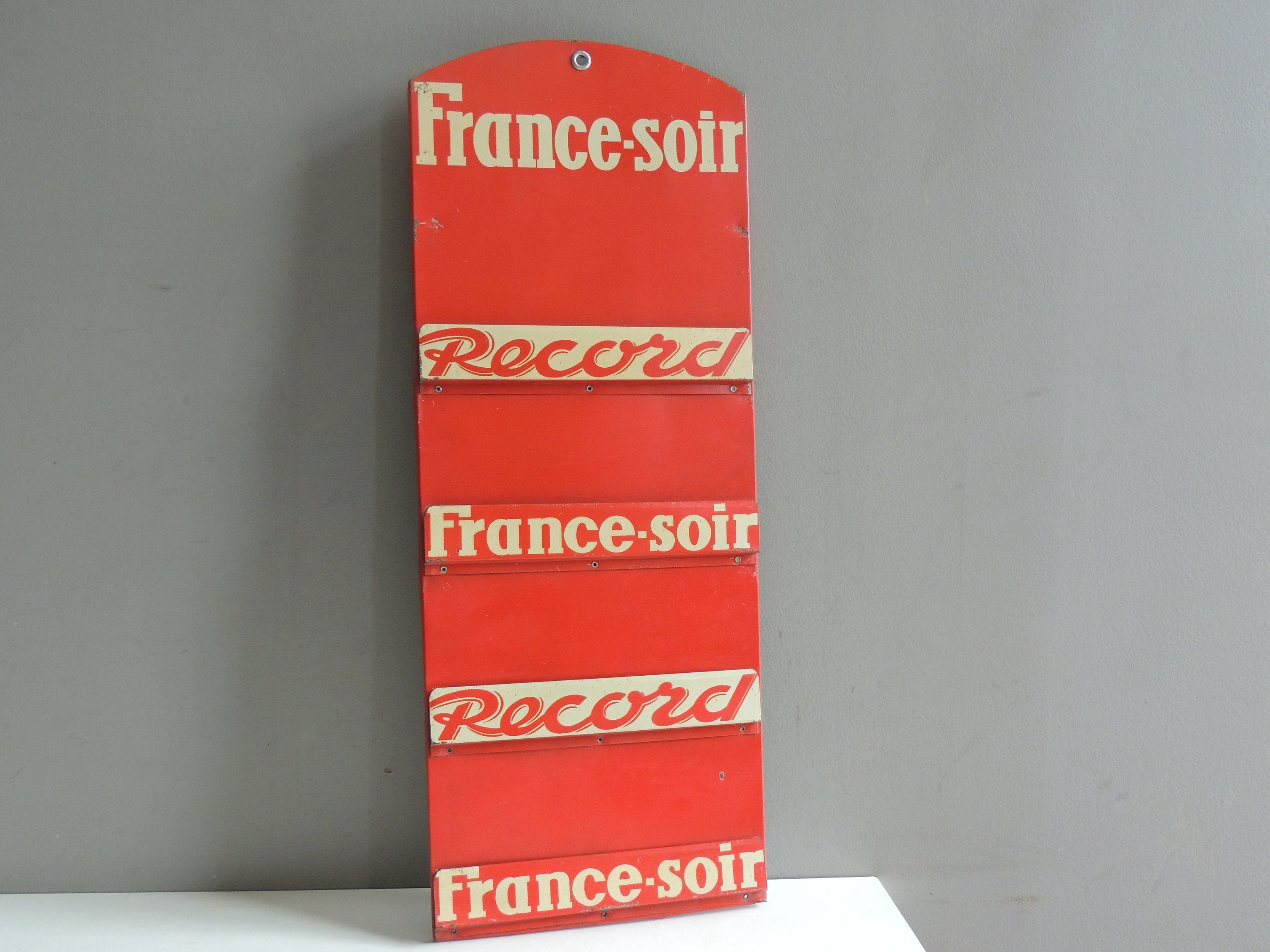 Originale & Ancienne Plaque Tôle Lithographiée Présentoir Journaux France Soir Record Magazine Press