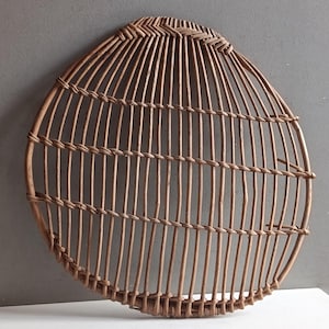 Antique French large wicker braided cooling rack stand for cakes pies bread / Volette baking tray / Folk art vintage rustic kitchen bakery