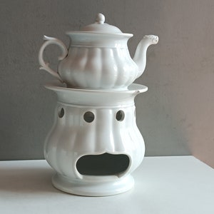 Weiße Teekanne aus Steingutkeramik, Creil & Montereau, 19. Jahrhundert / Shabby Chic Kaffeekanne und Krug