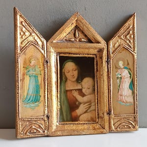 Antique oratory triptych icon wood & gilt stucco panel image with Virgin Madonna Jesus child angel / Florentine reliquary religious devotion