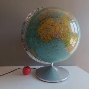 Superbe très grand globe terrestre lumineux Colomb Duplex mappemonde vintage années 60-70 avec pied en métal aluminium / mid century lampe