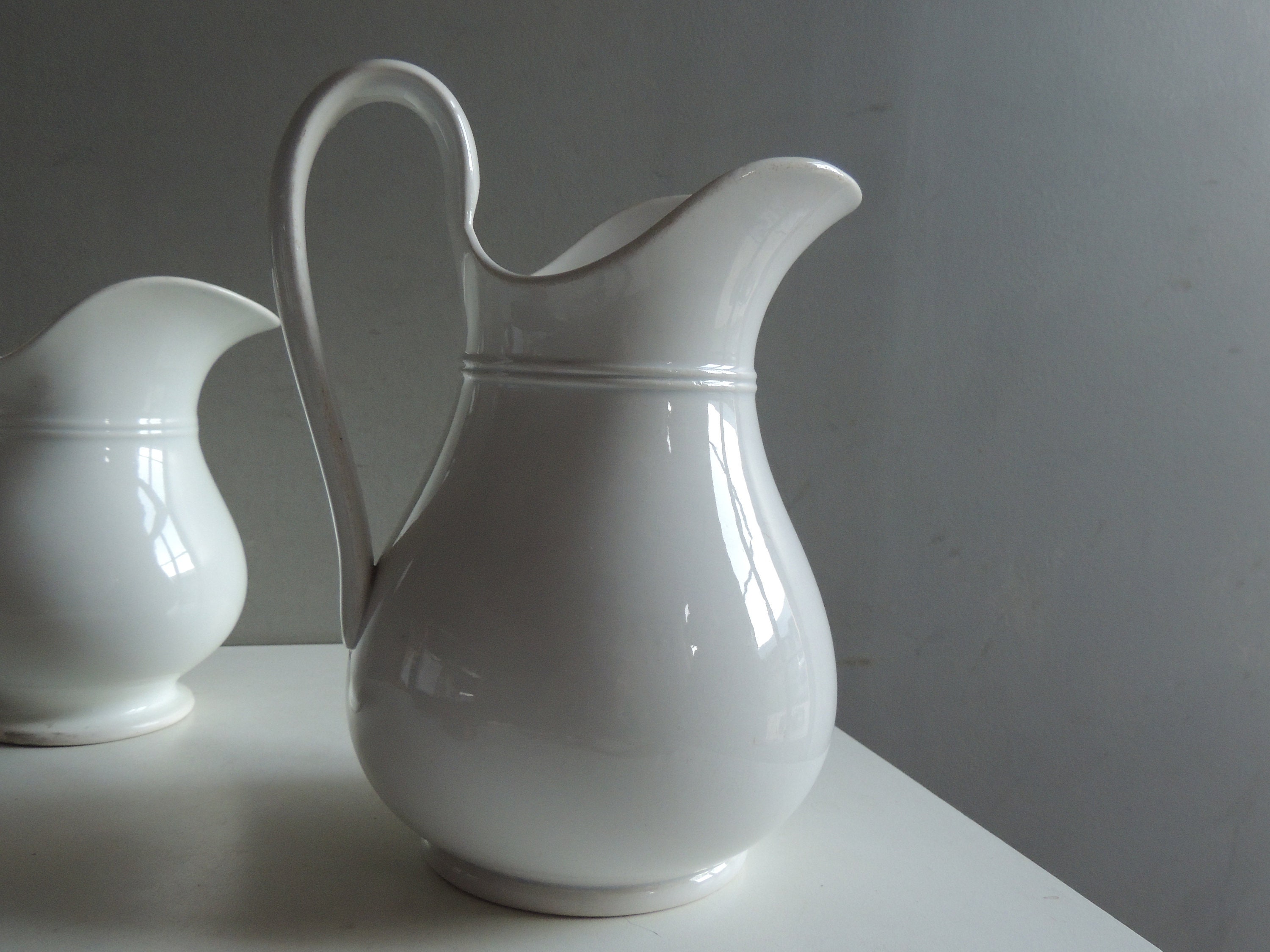 Grand Pot Broc Pichet à Eau en Céramique Faïence Blanche Opaque de Sarreguemines Xixème Shabby Chic