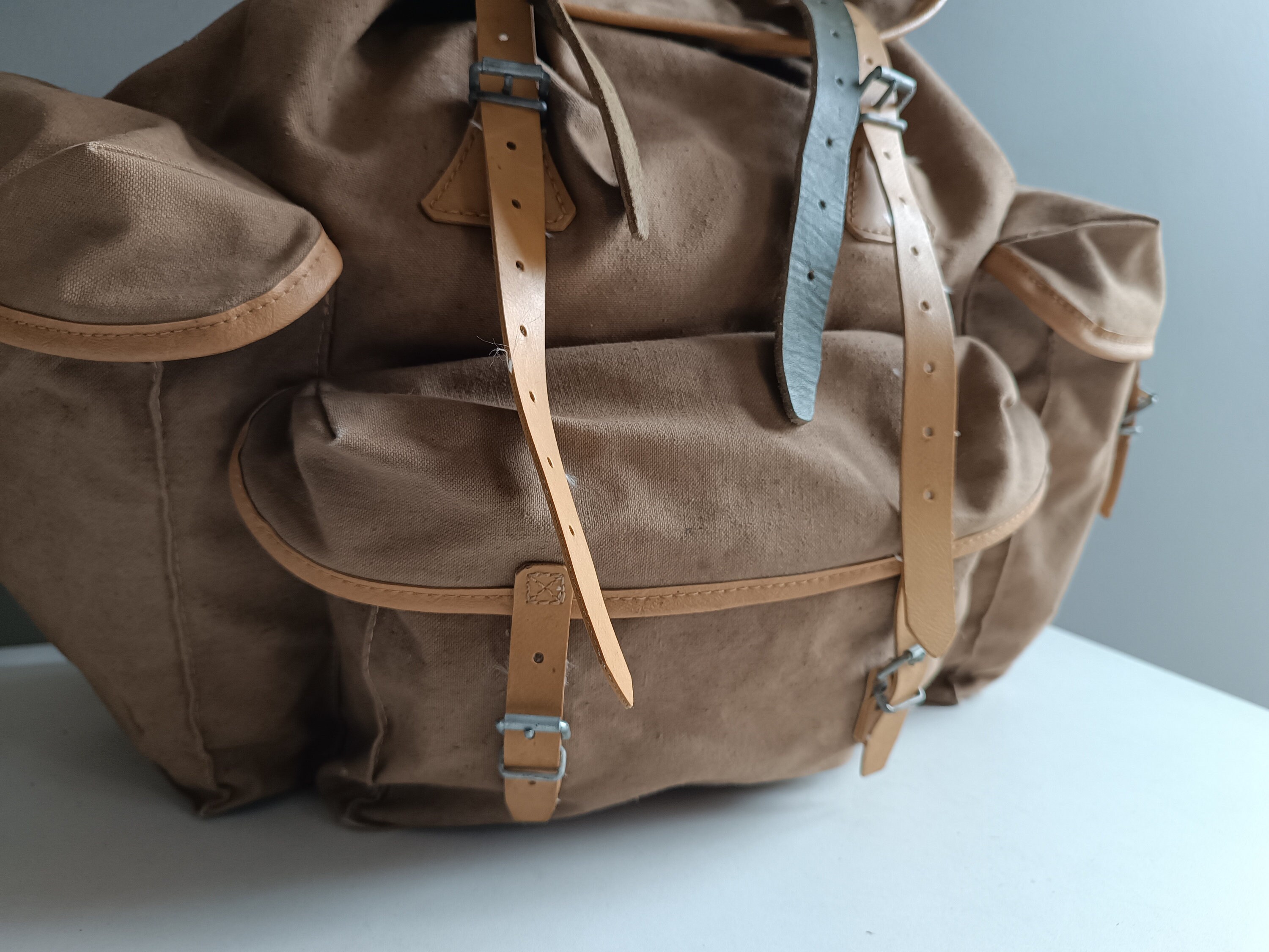 フランス軍　ミリタリーリュック　LAFUMA vintage 60s フランス軍ミリタリーリュックLAFUMA vintage 60s 軍物