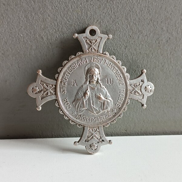 Grande croix en métal argenté du Cœur sacré de Jésus Christ/Montmartre Paris/plaque sainte de porte, protection de maison/ex-voto reliquaire