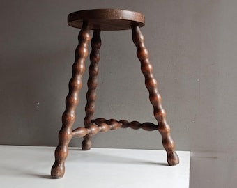 French vintage bobbin large wood stool mid century / rustic farmhouse primitiv kitchen decor / milking chair / plant stand