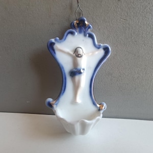Antique wall porcelain holy water font stoup gilt biscuit ironstone / crucifix religious decor 19th