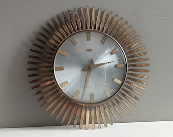 Pendule horloge soleil murale vintage laiton Coach Junghans mid century design sixties 60's  / en état de fonctionnement