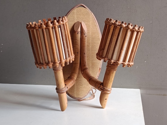 Lampe double applique murale vintage en rotin Louis Sognot / déco sixties bohême moderniste lampe de chevet / bambou osier