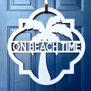 Weatherproof Outdoor Palm Tree Door Hanger, Personalized Exterior Home Decor, Coastal Beach House Outdoor Sign