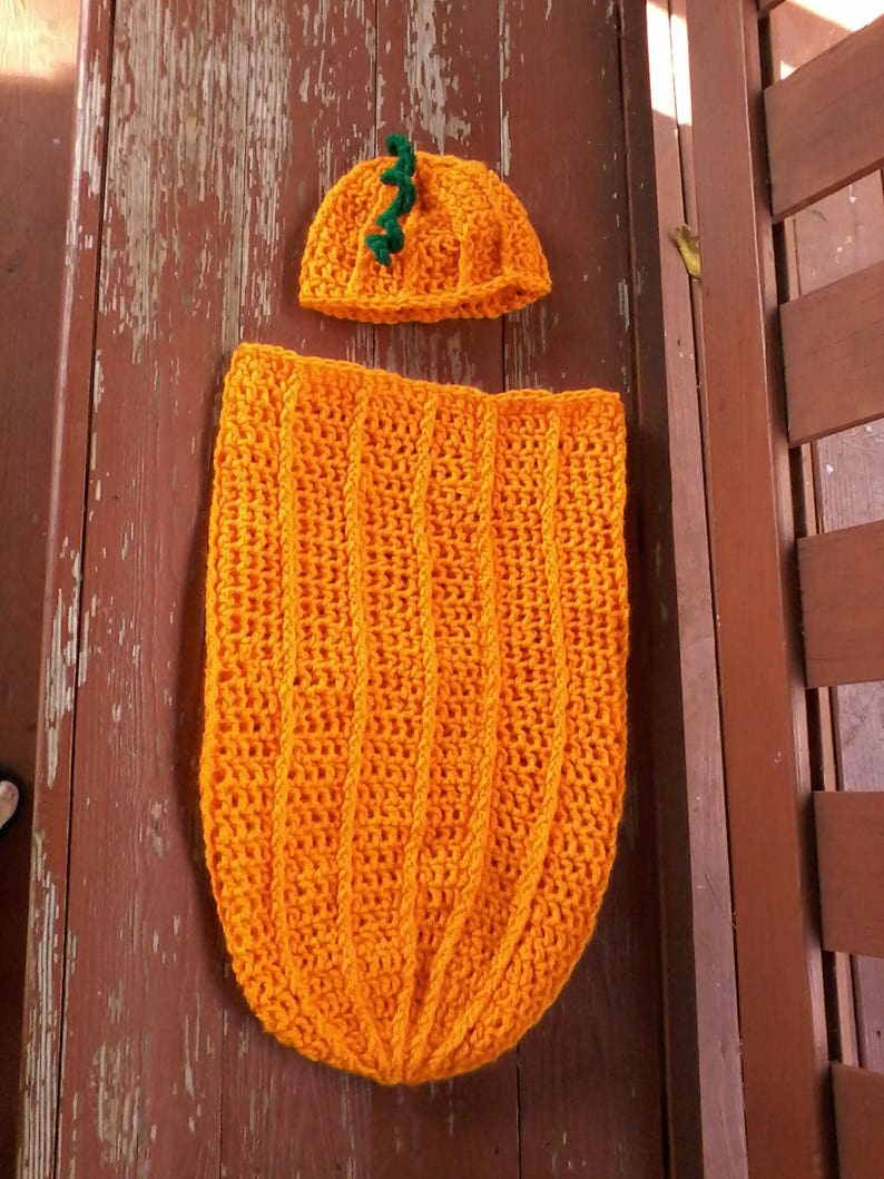 Pumpkin cocoon & hat image 2