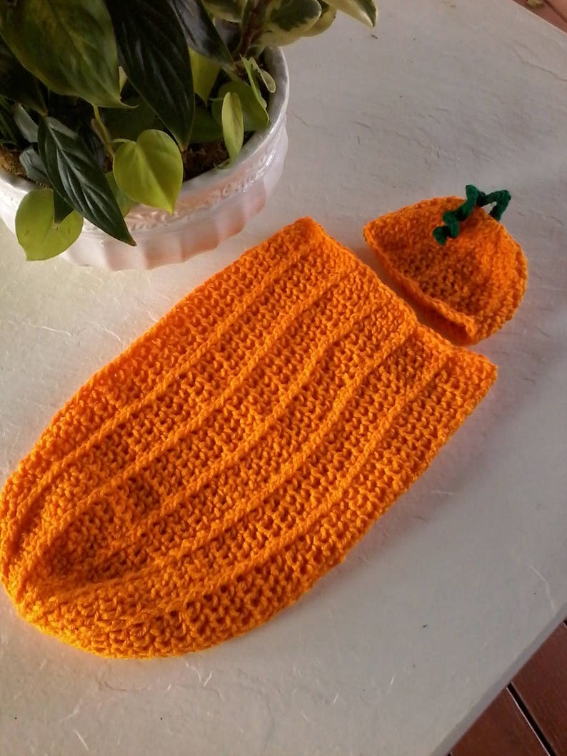 Pumpkin cocoon & hat image 6