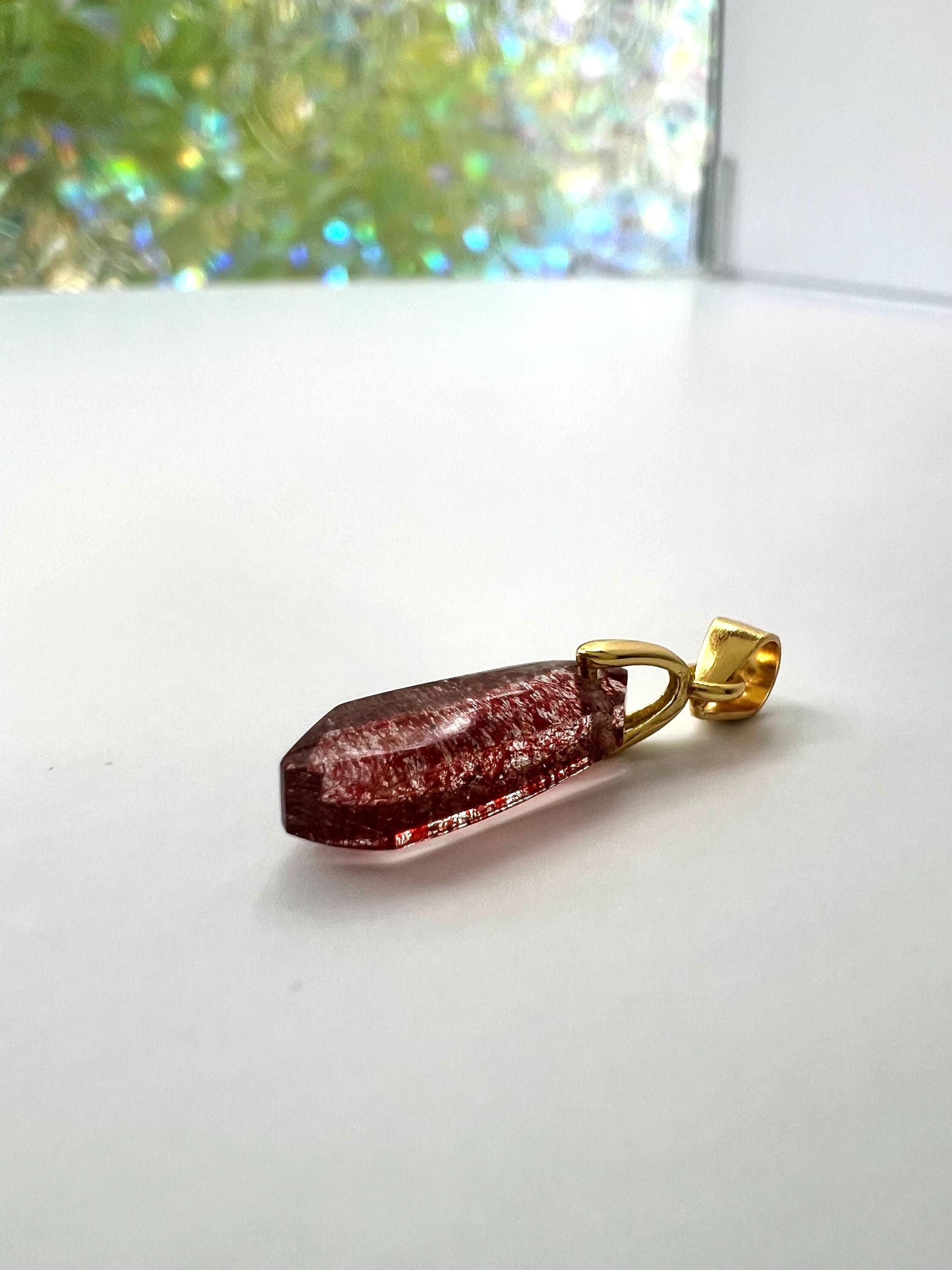 ストロベリークォーツチャーム - Etsy 日本