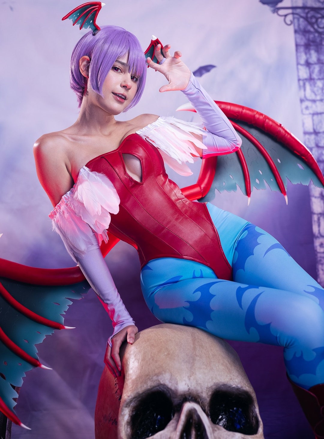ヴァンパイア リリスにインスパイアされた手作りのコスプレ衣装