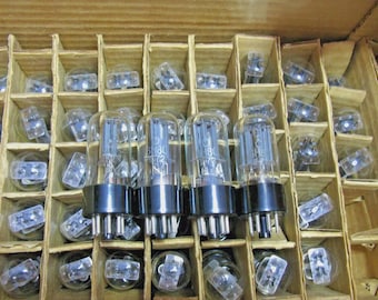 Lot De 25 Boîtes Brillantes Pour Tubes à Vide (12AX7, ECC83, 6DJ8, Etc.) - Ukraine