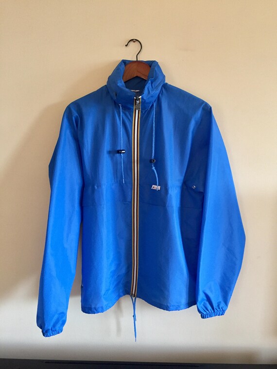 royal blue pullover windbreaker