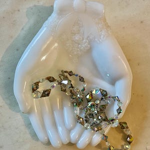 Vintage Milk Glass Hands Trinket Dish Avon Great Display Piece for Smalls