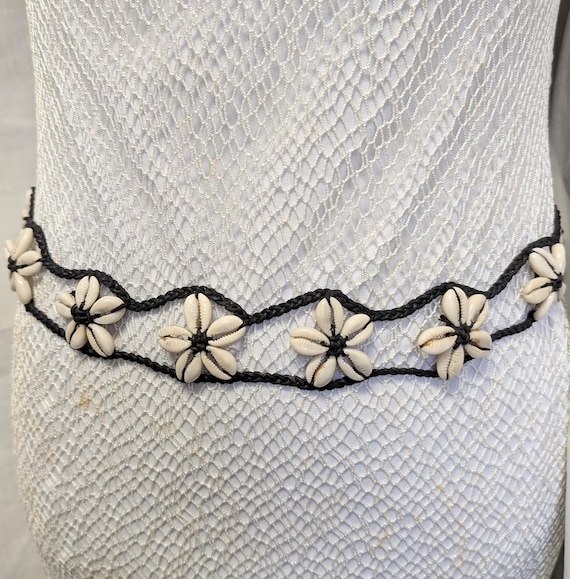 Cowrie Shell Flower Belt