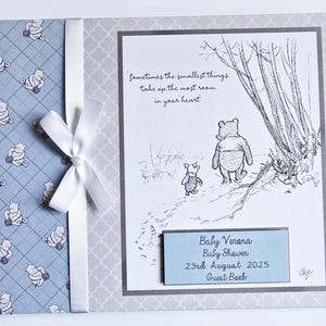 Livre d&#39;or personnalisé de baby shower Winnie l&#39;ourson classique, cadeau de baby shower, livre d&#39;or winnie classique bleu et blanc, cadeau de baby shower