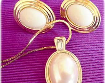 Avon Mobe Pearl Pendant with Rhinestone Plus Earrings, Gold Tone