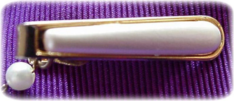 Pearl Sweater Guard image 1