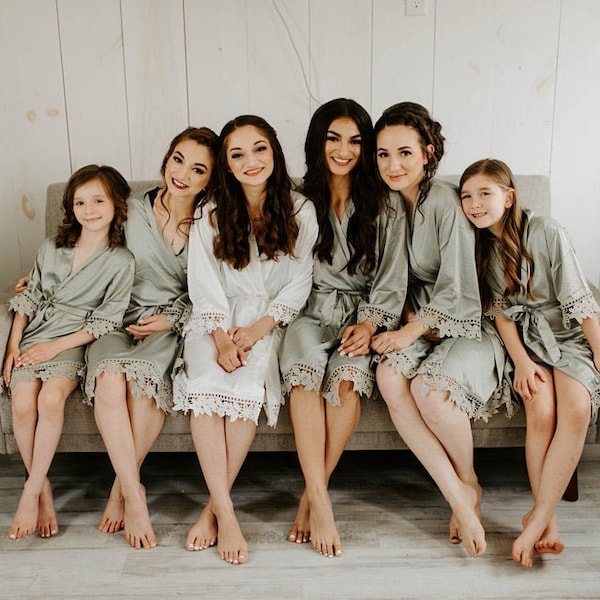 Sage Bridesmaid robes -sage green bridesmaid robe-sage bridal party robes - sage satin robes -sage wedding robes -sage robes for bridesmaids