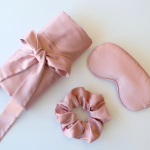 Wine, Cabernet Bridesmaid Robes - Dusty Rose Getting Ready Robes For Bridesmaids afbeelding 16