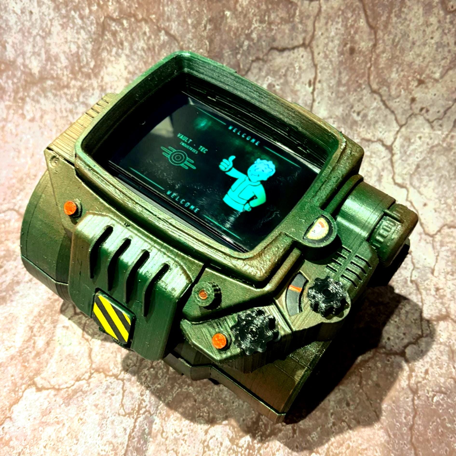 Pip Boy Mk IV - 3DプリントPip-Boy 3000 Mk IV - Fallout
