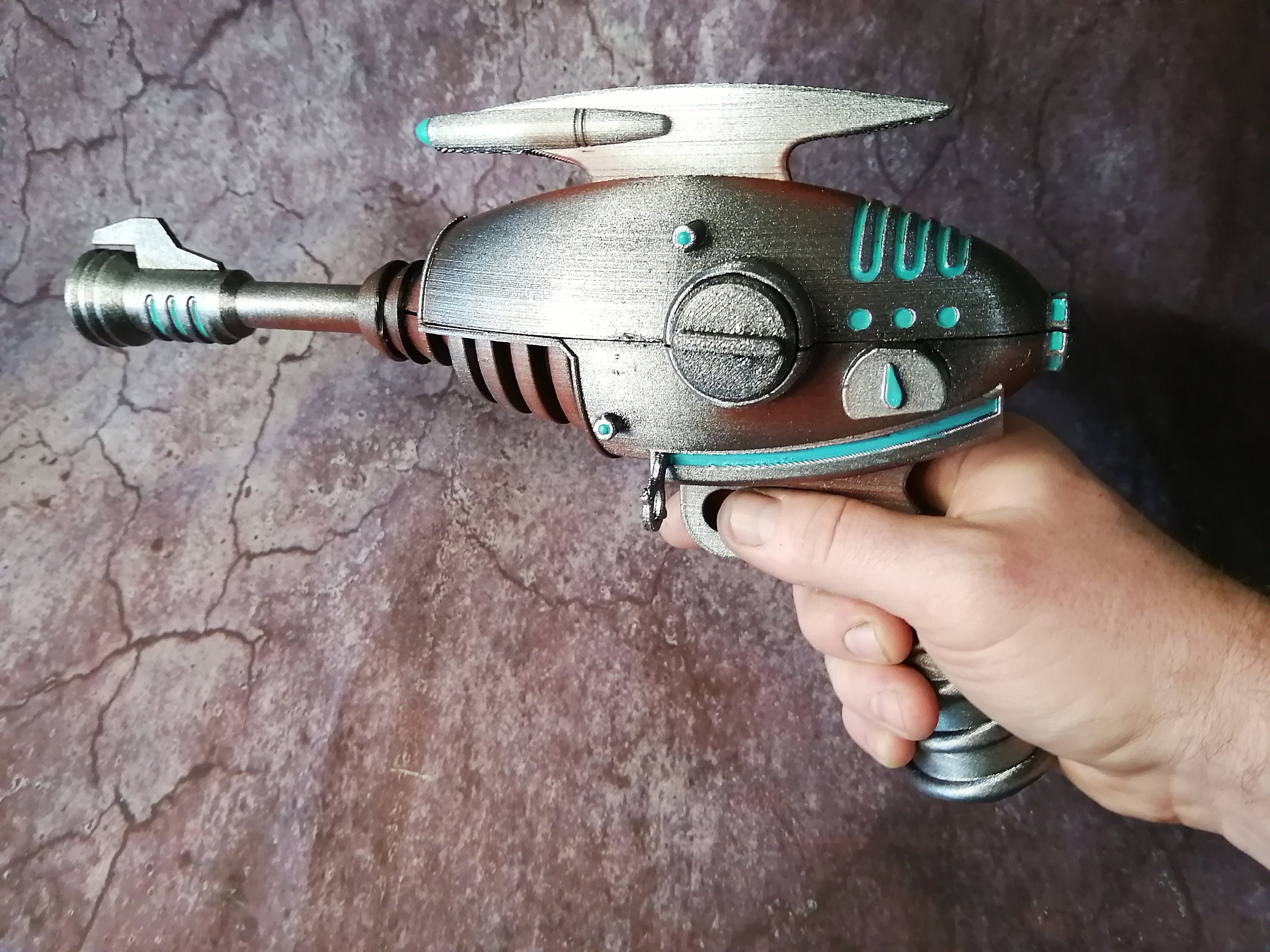 where is the alien blaster in fallout 4