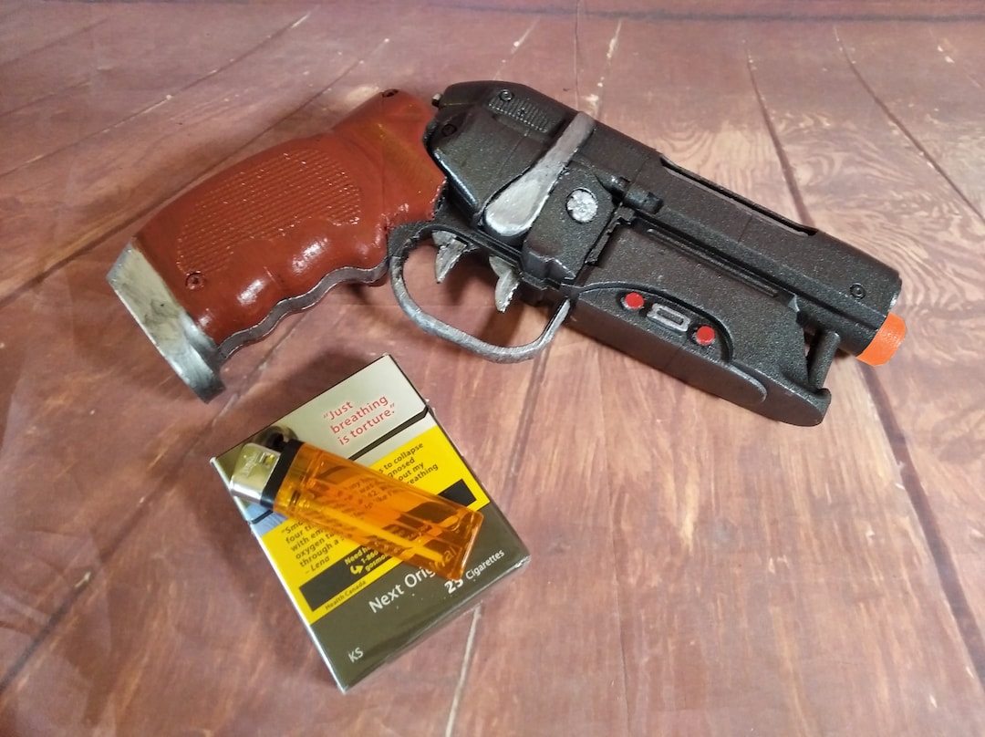 Blade Runner Gun Deckard's Hand Cannon From the Original 1982 Blade