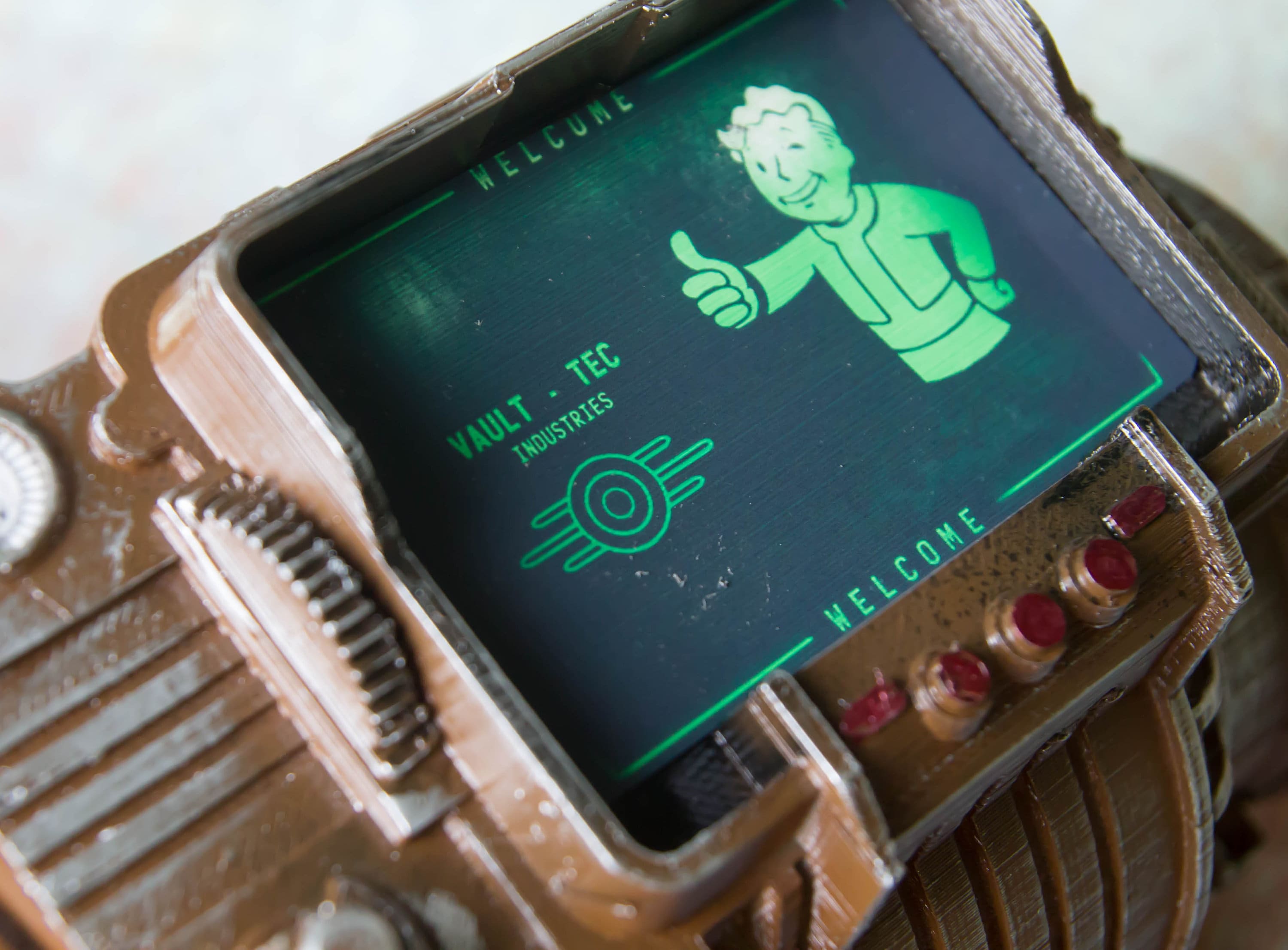 Pip Boy 3000 | Fallout コスプレレプリカ | 3DプリントPip Boy