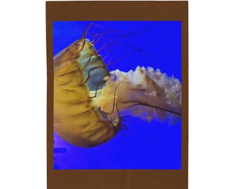 Jellyfish Picture Throw Blanket, Marine Life Decor, Ocean Lover Gift