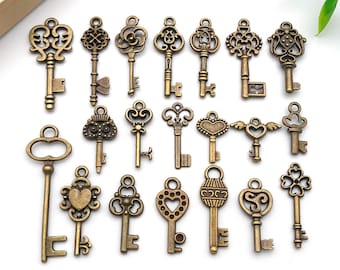 20pcs Antique Bronze Key Design Charms Alloy Steampunk Pendants for DIY Bracelets Necklaces Earrings Jewelry Making Accessories