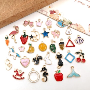 Bulk Wholesale 30pcs Gold Metal Mix Colorful Enamel Charms jewelry pendant，for DIY Bracelet Necklace Earrings Handmade Making Accessories