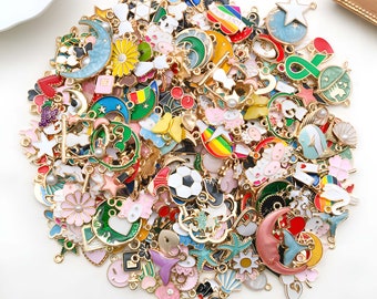 20/30/40/50pcs Alloy Enamel Golden Plated Charms Various Mixed Pendants For DIY Bracelet Necklace Jewelry Making Accessories