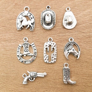 10/15/20Stk Cowboy Hut Charm, Hufeisen Charm, Cowboy Stiefel Charm, Western Stiefel Charm, antik versilbert, Schmuckherstellung