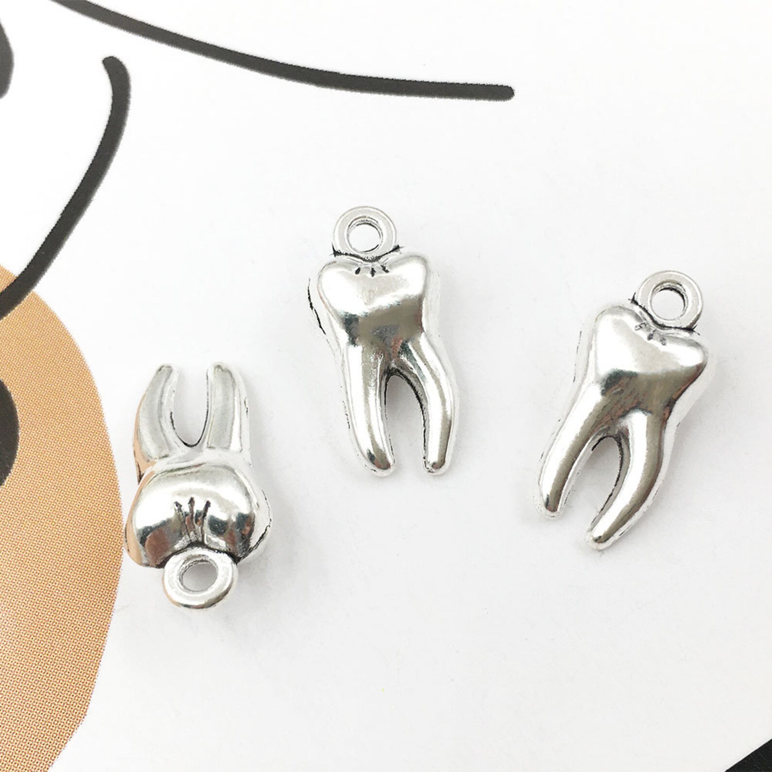 10/20/30PCS Dentisit Charm Set Lot Collection Tooth with Wing Etsy España