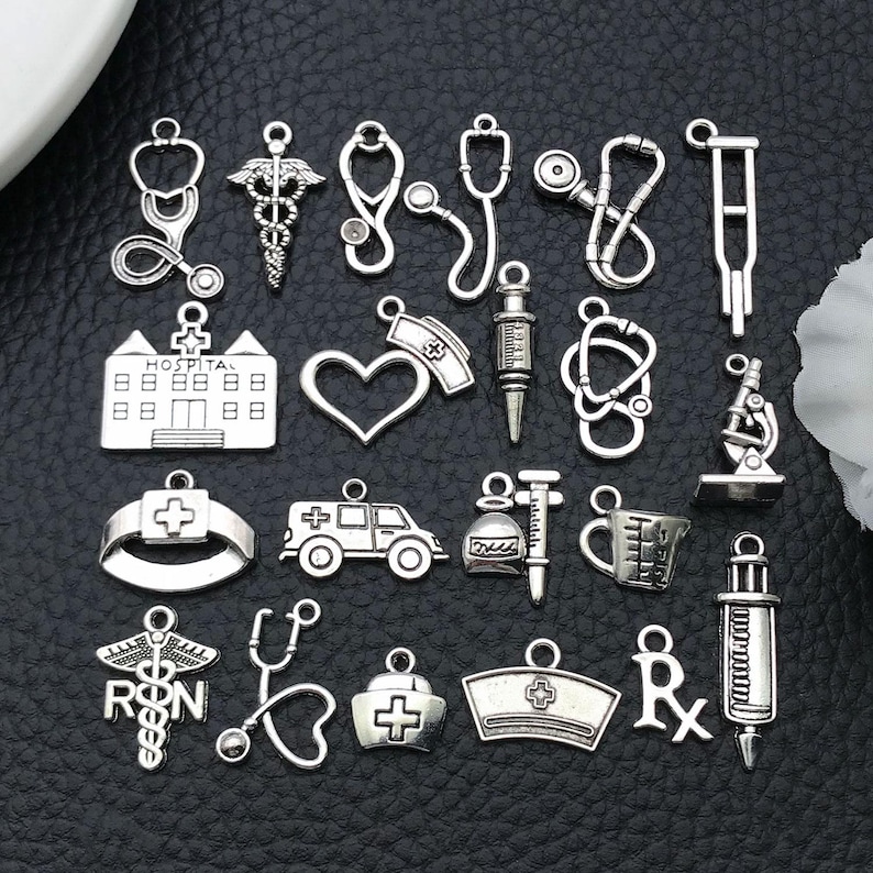20/21pcs Alloy Medical Tool Charms Doctor Nurse Pendants for DIY Necklace Bracelet Earrings Jewelry Making Accessories Mix-21pcs